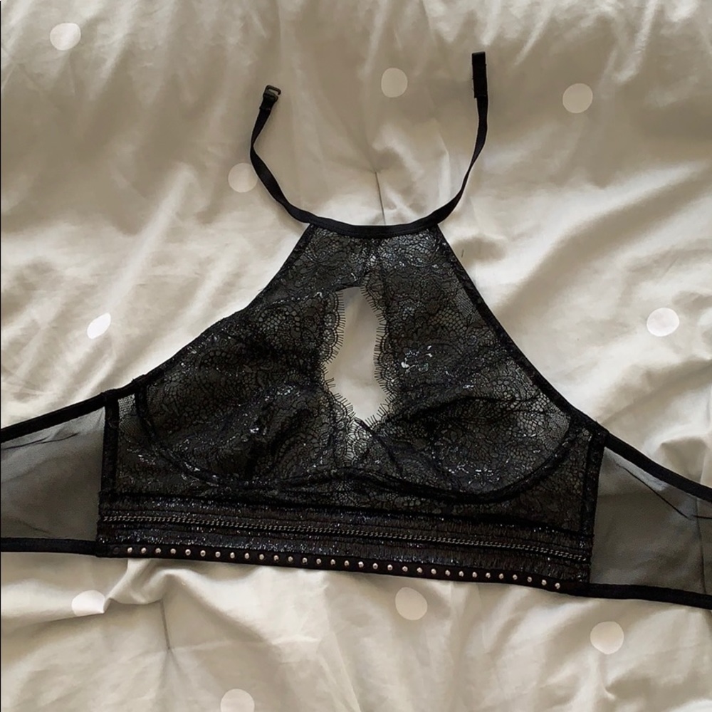 NEVER WORN Victoria’s Secret lingerie bralette